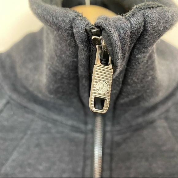 A346 Lululemon Plush Times Jacket Heathered Core Black / Black sz 4 - Picture 5 of 8